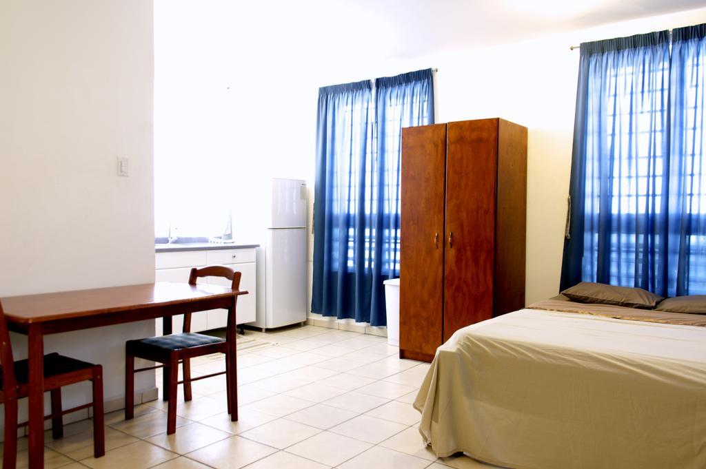 Orange Rembrandt Studio Apartments ウィレムスタッド エクステリア 写真