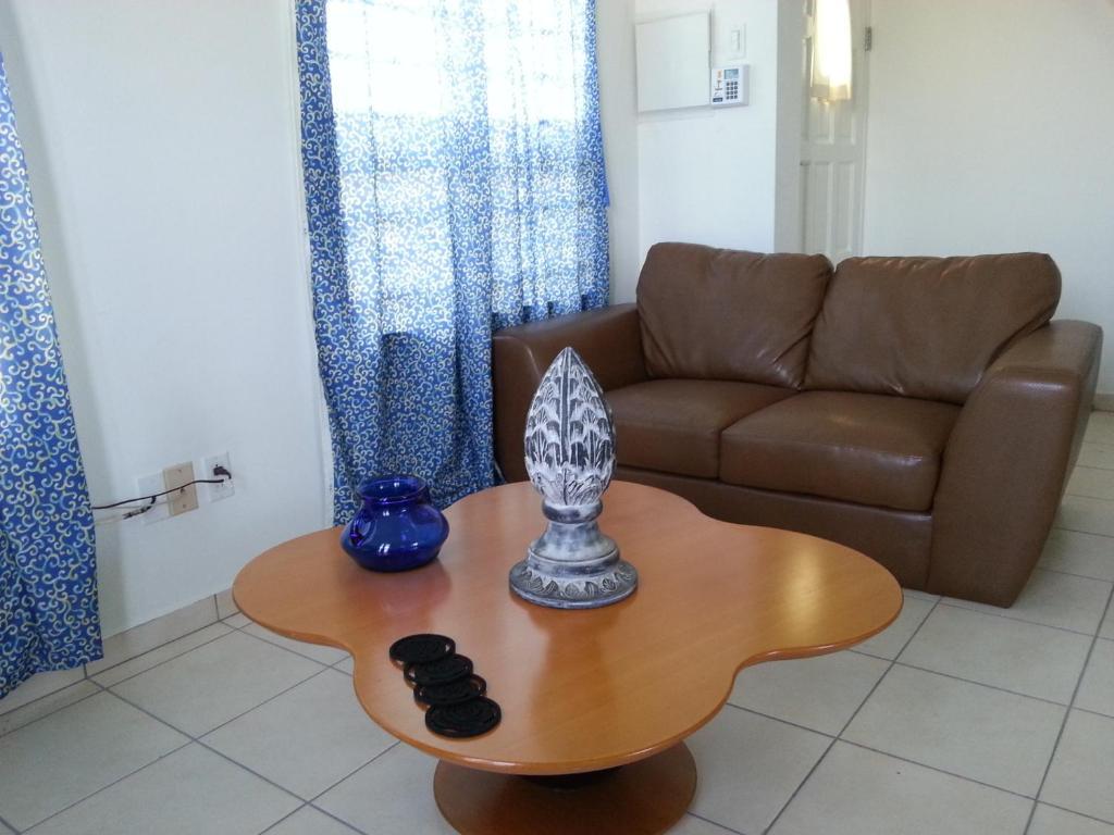 Orange Rembrandt Studio Apartments ウィレムスタッド 部屋 写真